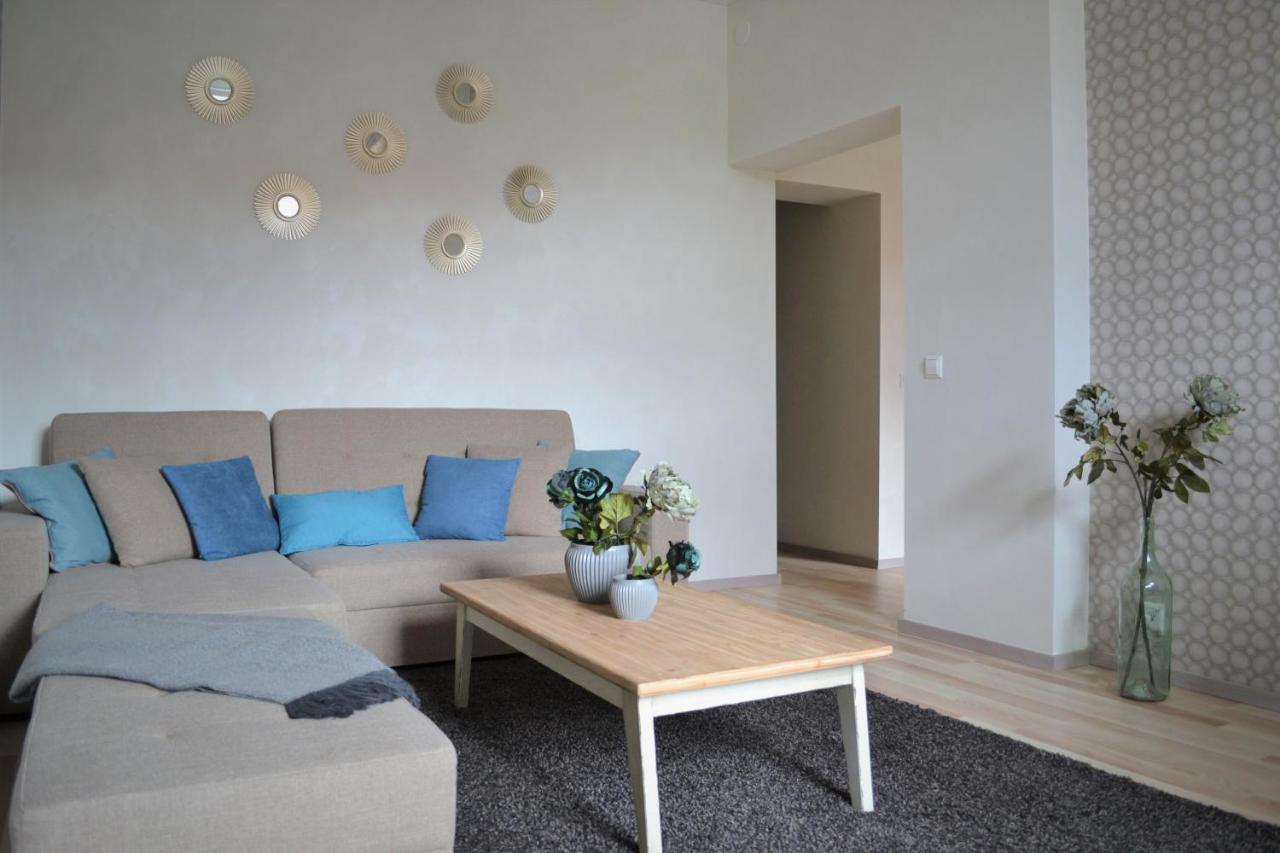 Vee 4 City Center Apartment Parnu Exterior photo